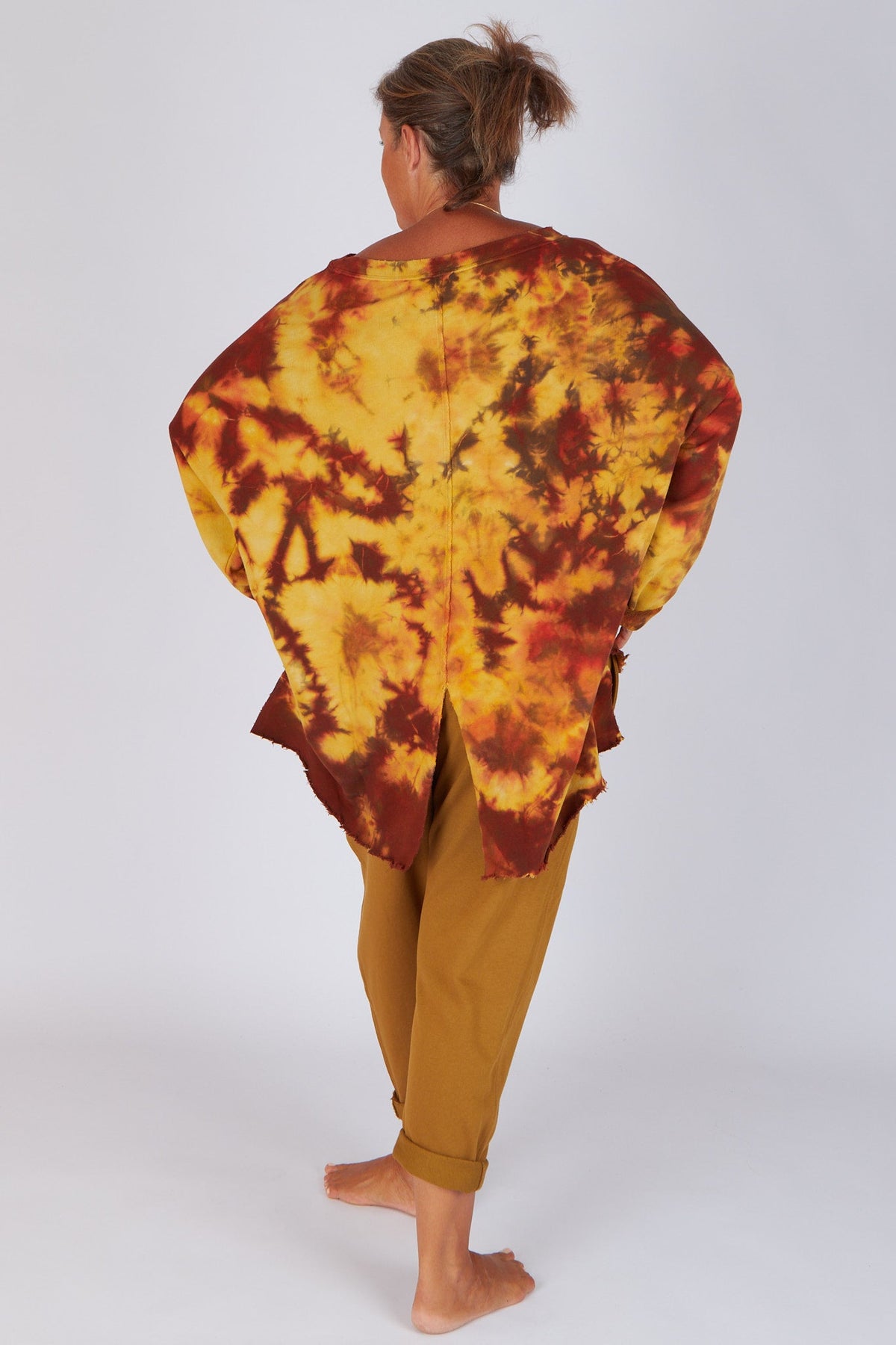 Estudio Viva Catarina Tie Dye Sweater (Orange Dye)
