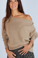 Capra Studio Leni Short Pullover (New Season Aug 26)