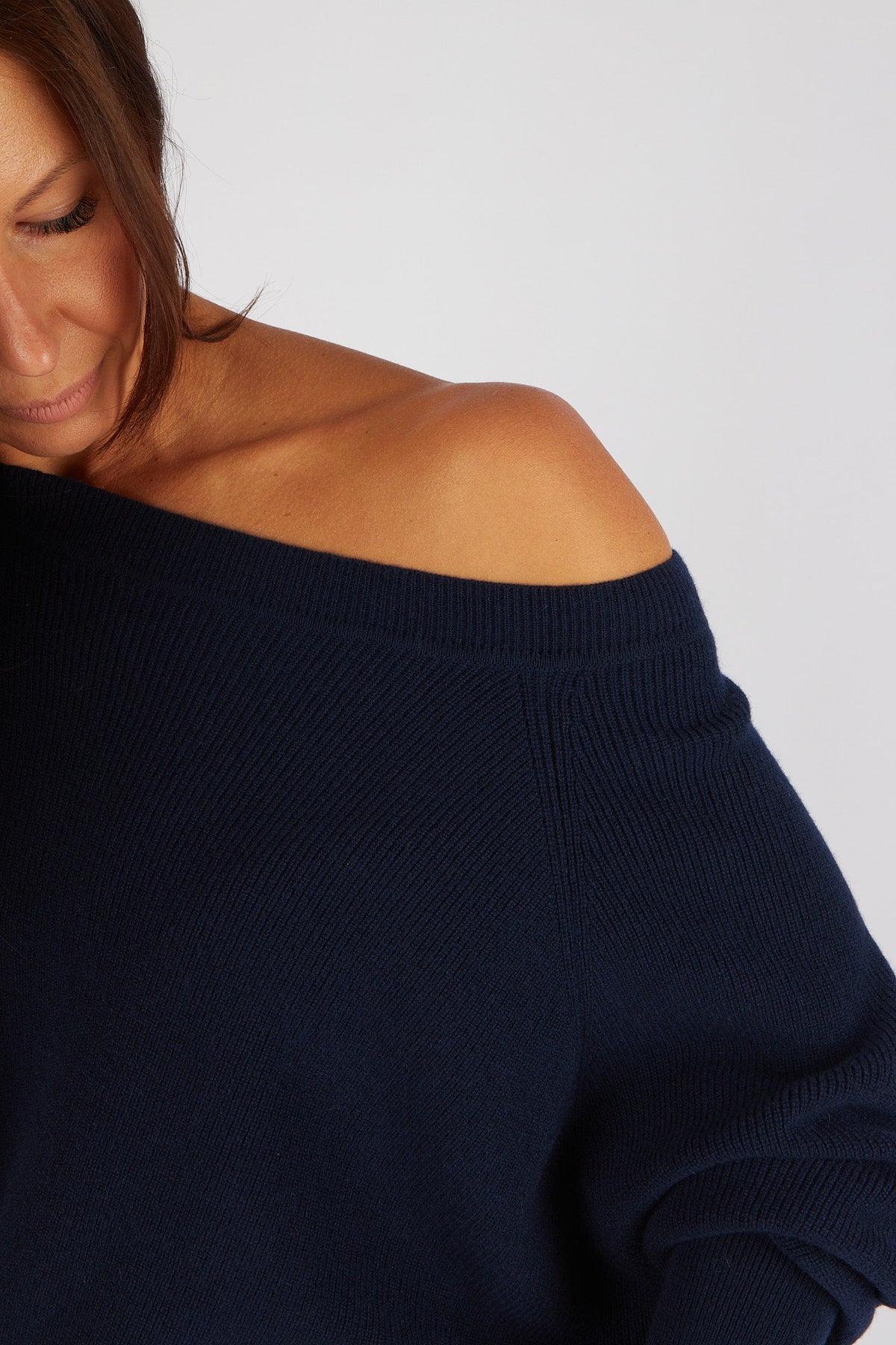 Capra Studio Leni Short Pullover (New Season Aug 26)