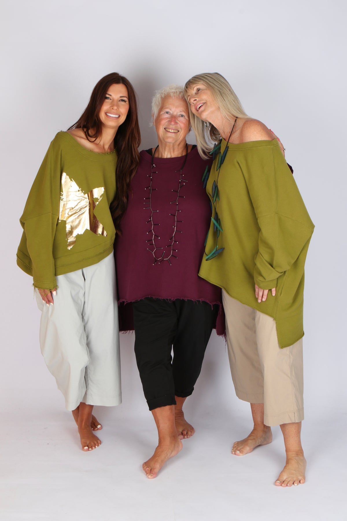Estudio Viva Sofia Star Sweatshirt (Basil)