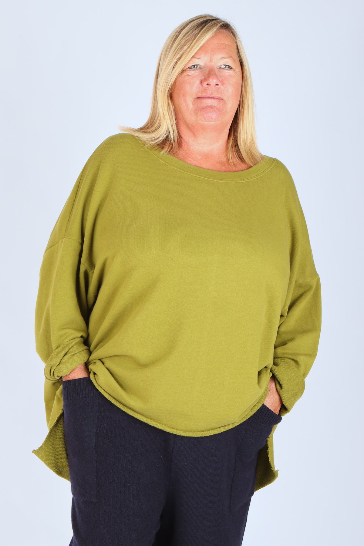 Estudio Viva Catarina Sweatshirt (Basil)