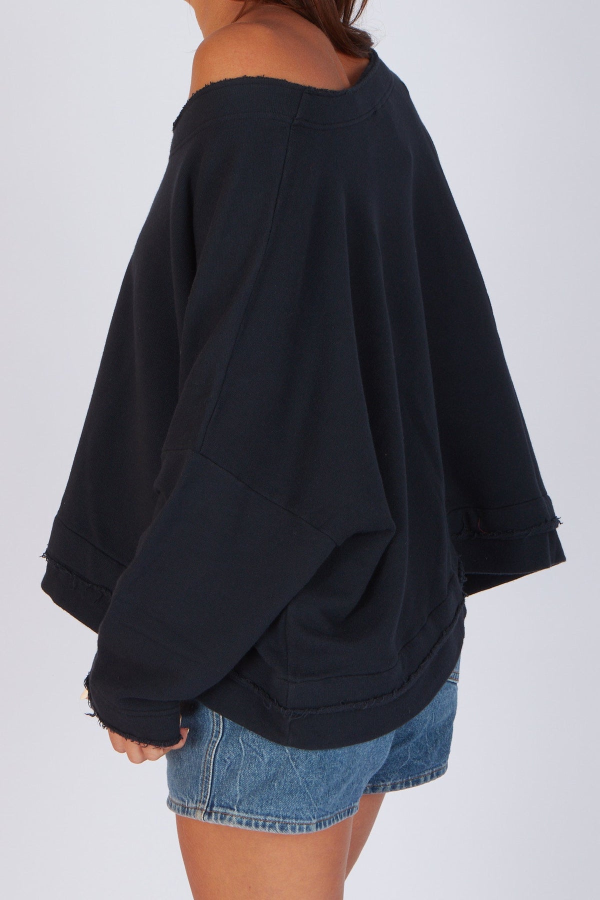 Estudio Viva Sofia Star Sweatshirt (Black)