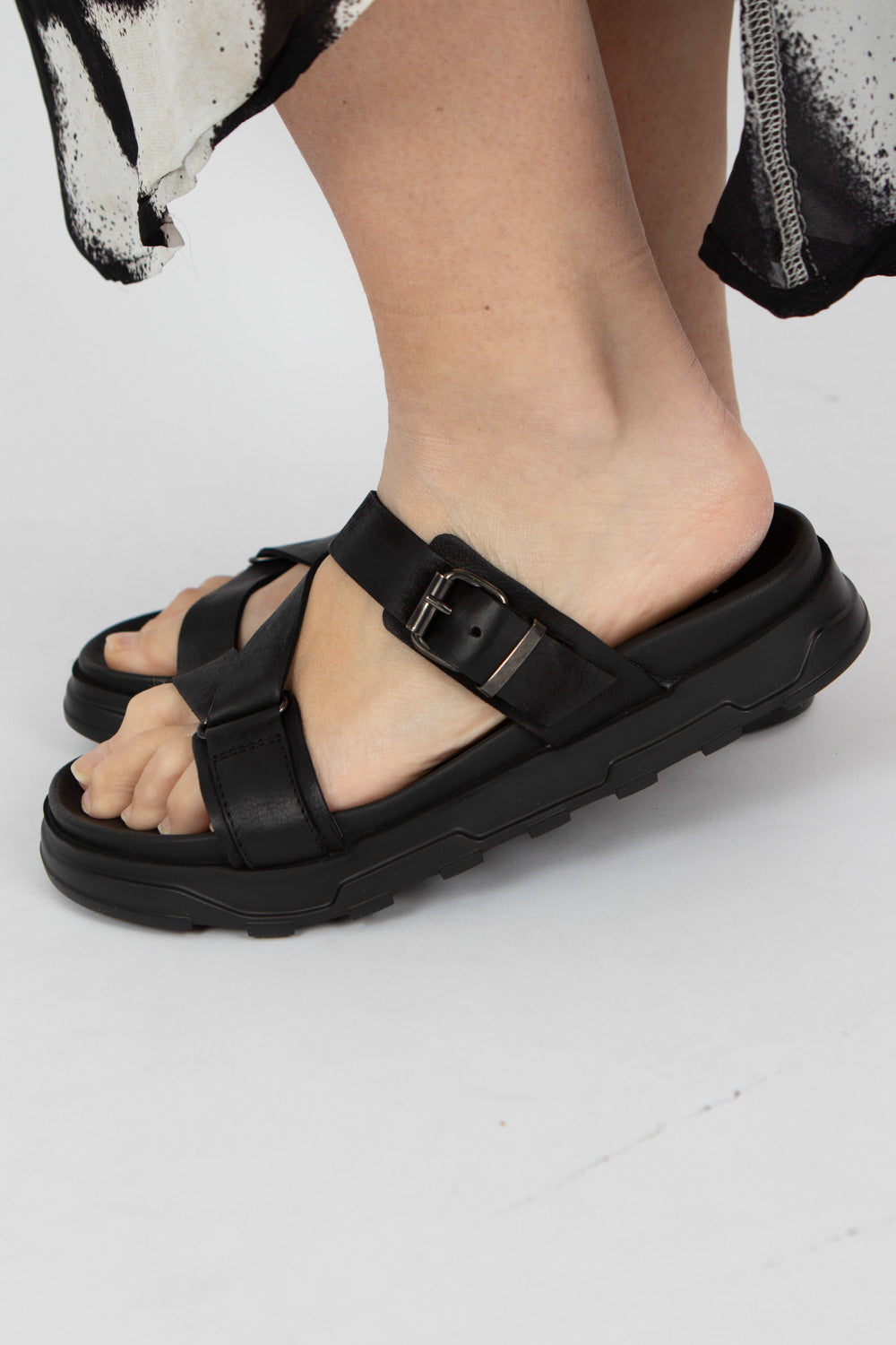 Lofina Sandal