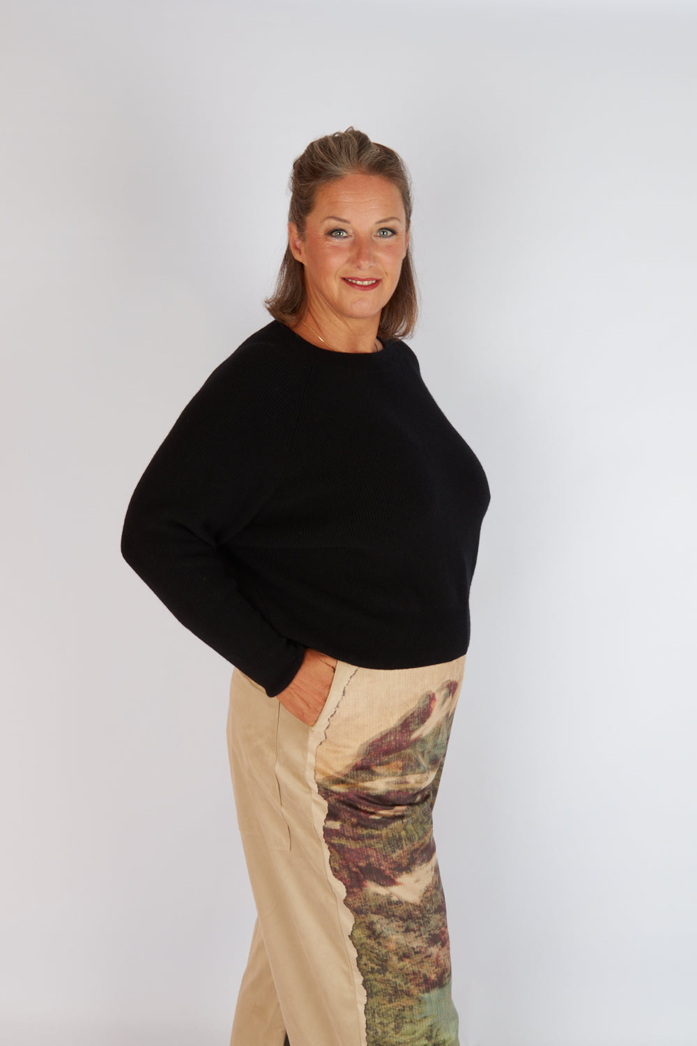 Capra Studio Leni Short Pullover (New Season Aug 26)