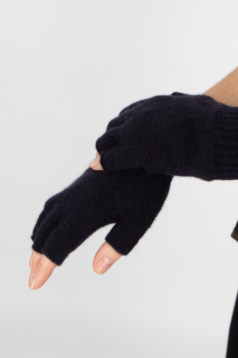 Capra Studio Vio Fingerless Glove