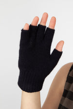 Capra Studio Vio Fingerless Glove
