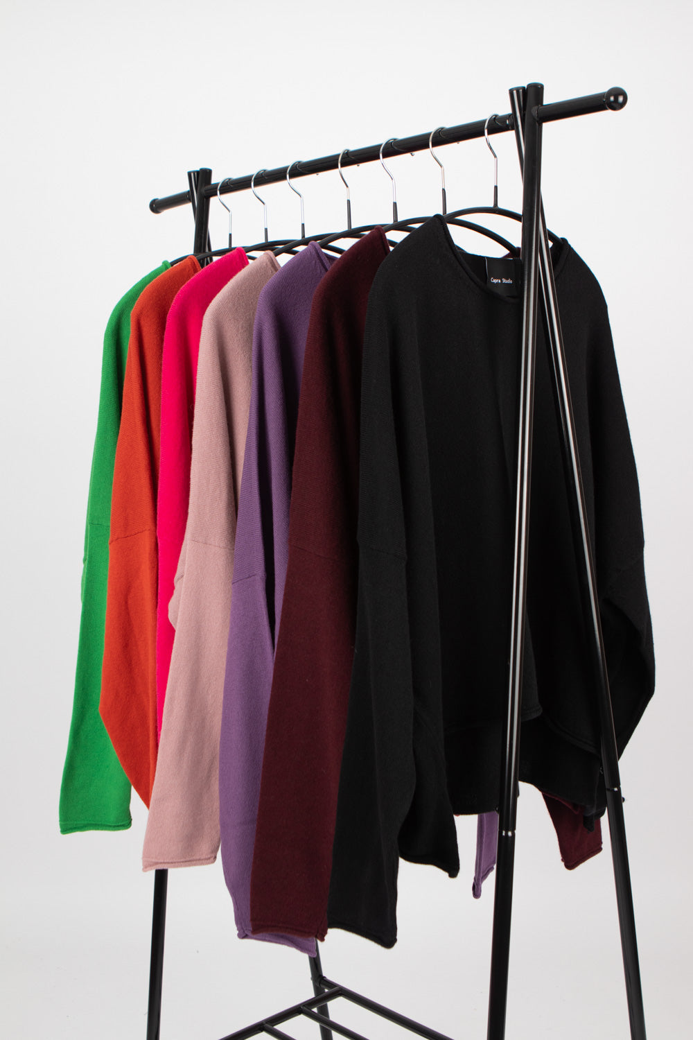 Capra Studio Una Short Pullover