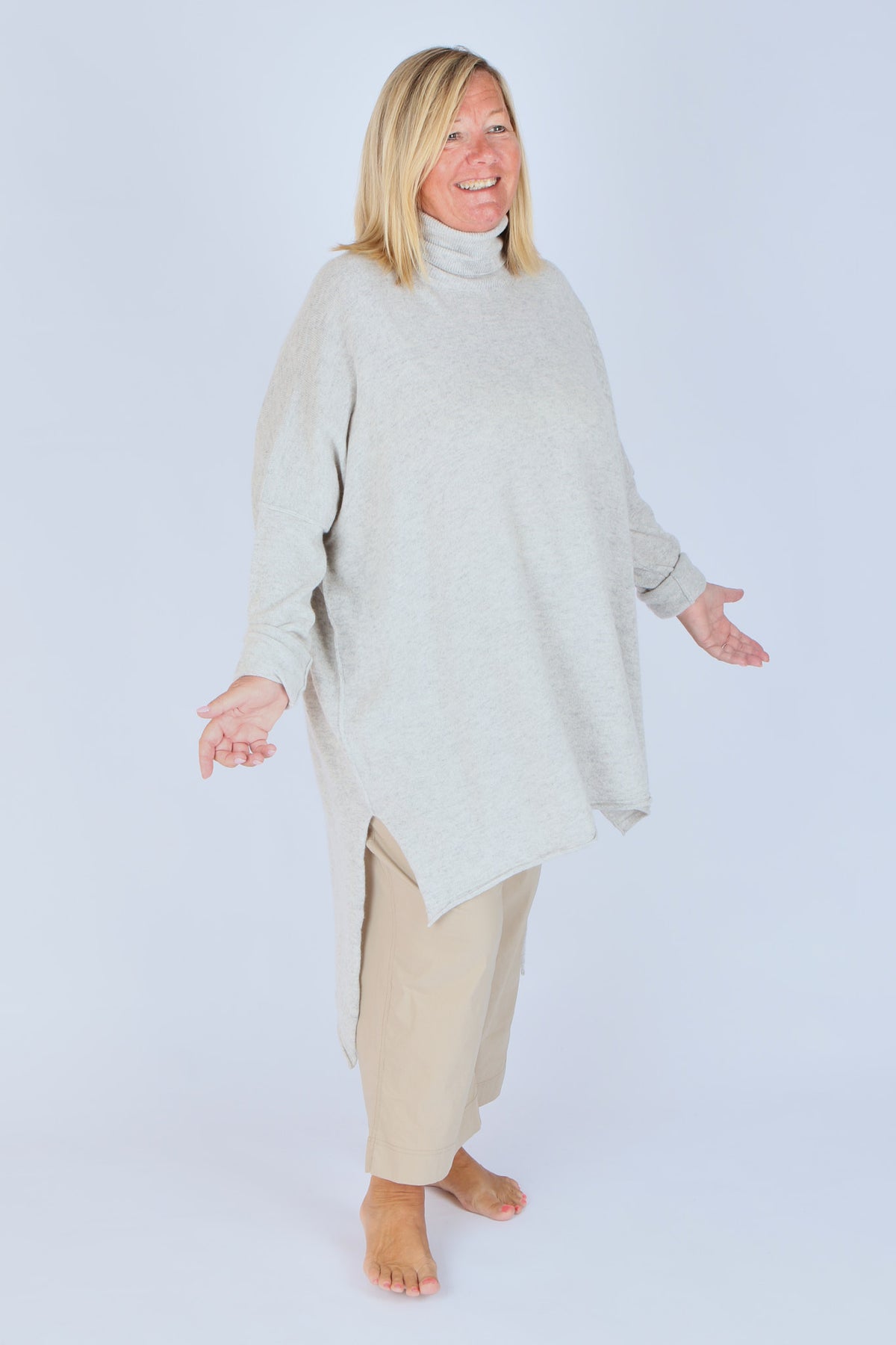 Capra Studio Cassia Pullover
